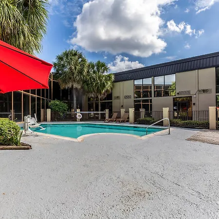 Red Roof Inn Plus & Suites Houston - Iah Airport Sw